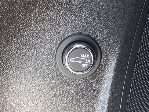 New 2026 Buick Envision Avenir image 8