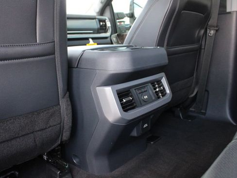 New 2026 Ford F250 Lariat w/ Black Appearance Package AWD/4WD image 23
