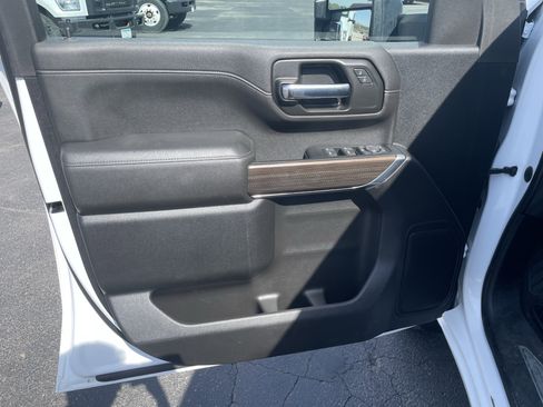 Used 2023 Chevrolet Silverado 2500 LT w/ Fleet Comfort Package image 12