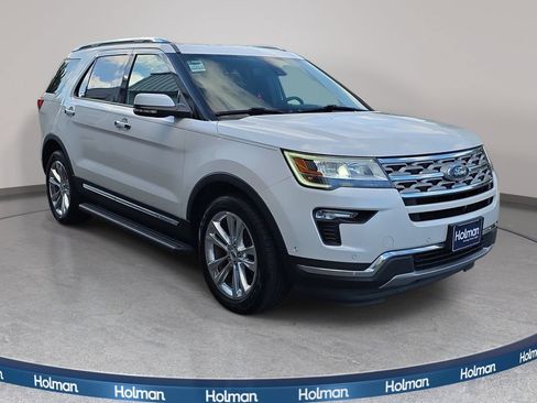 Certified 2018 Ford Explorer Limited w/ Equipment Group 301A AWD/4WD image 3