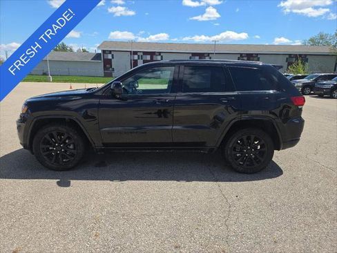 Certified 2021 Jeep Grand Cherokee Laredo X AWD/4WD image 2