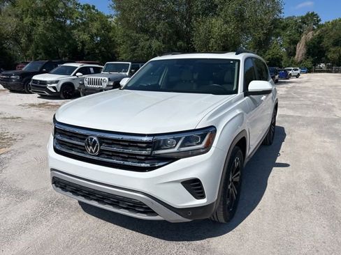 Used 2022 Volkswagen Atlas SE FWD image 2