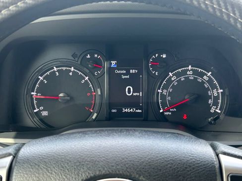 Used 2023 Toyota 4Runner SR5 Premium w/ Moonroof Package AWD/4WD image 36