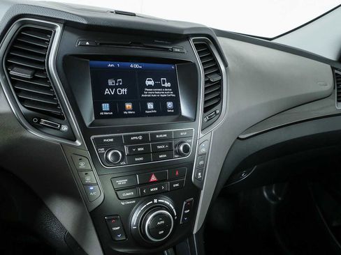 Used 2019 Hyundai Santa Fe XL SE FWD image 12