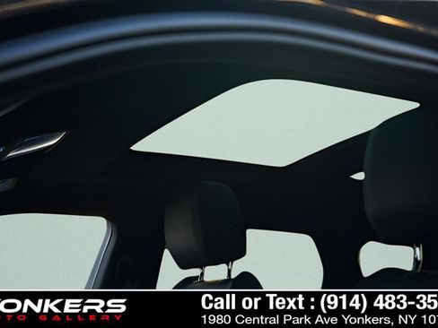 Used 2024 Land Rover Range Rover Evoque S image 55