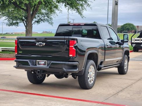 New 2026 Chevrolet Silverado 2500 High Country w/ High Country Premium Package AWD/4WD image 15