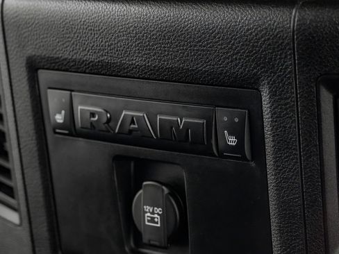Used 2018 RAM 2500 Laramie w/ Sport Appearance Group AWD/4WD image 31