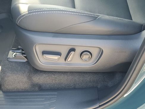 Certified 2025 Toyota 4Runner TRD Off-Road Premium image 29