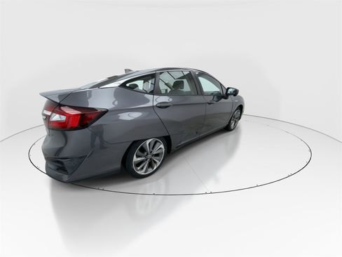 Used 2018 Honda Clarity Touring image 8