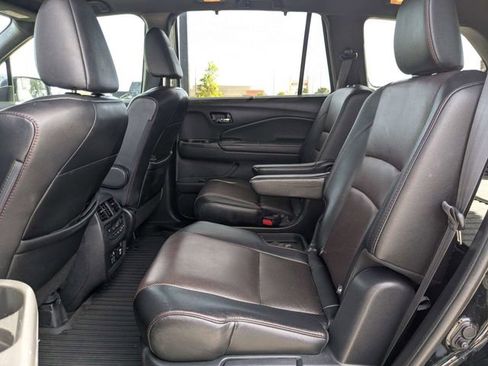 Used 2020 Honda Pilot Black Edition image 14