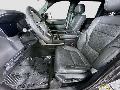 Certified 2025 Toyota Tundra Limited AWD/4WD image 22