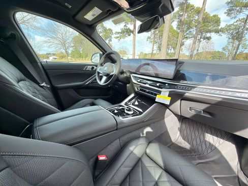 New 2026 BMW X6 xDrive40i w/ Executive Package AWD/4WD image 19