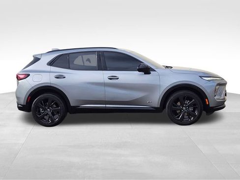 Used 2024 Buick Envision Sport Touring image 18