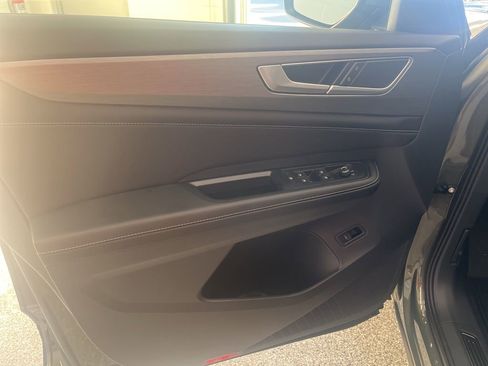 New 2026 Volkswagen Atlas Cross Sport SE AWD/4WD image 15