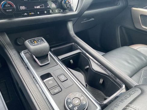 Used 2022 Nissan Pathfinder Platinum w/ Cargo Package image 30