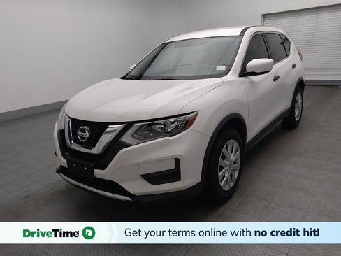 Used 2017 Nissan Rogue S image 1
