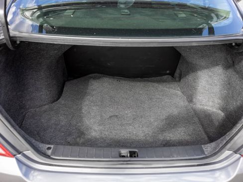 Used 2018 Nissan Versa S Plus image 5