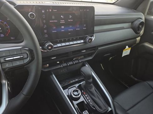 New 2025 Chevrolet Colorado Trail Boss AWD/4WD image 38
