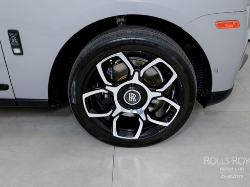 Certified 2024 Rolls-Royce Cullinan Black Badge image 42