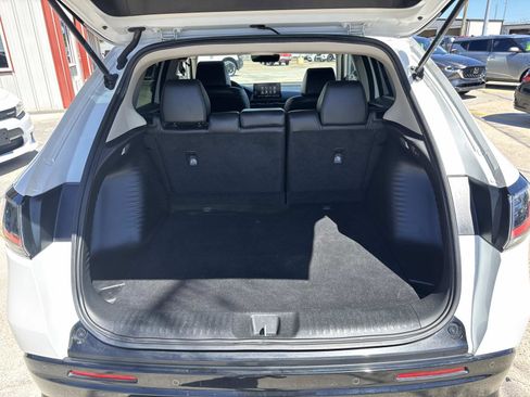 Used 2023 Honda HR-V EX-L image 8