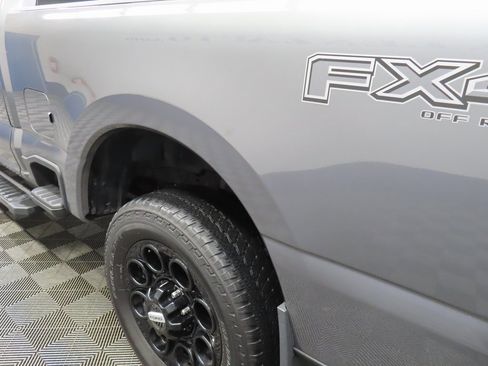 Used 2023 Ford F250 Lariat w/ Lariat Ultimate Package image 40