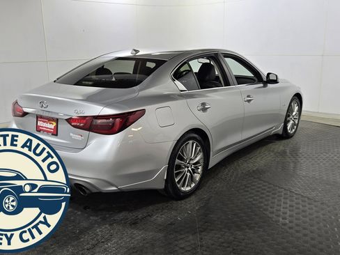 Used 2018 INFINITI Q50 Luxe w/ Cargo Package (L95) image 10