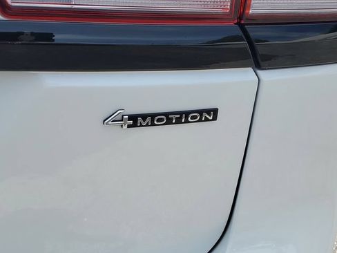 Used 2023 Volkswagen Atlas SEL R-Line AWD/4WD image 7