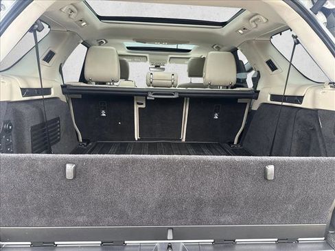 Used 2019 Land Rover Discovery HSE AWD/4WD image 18