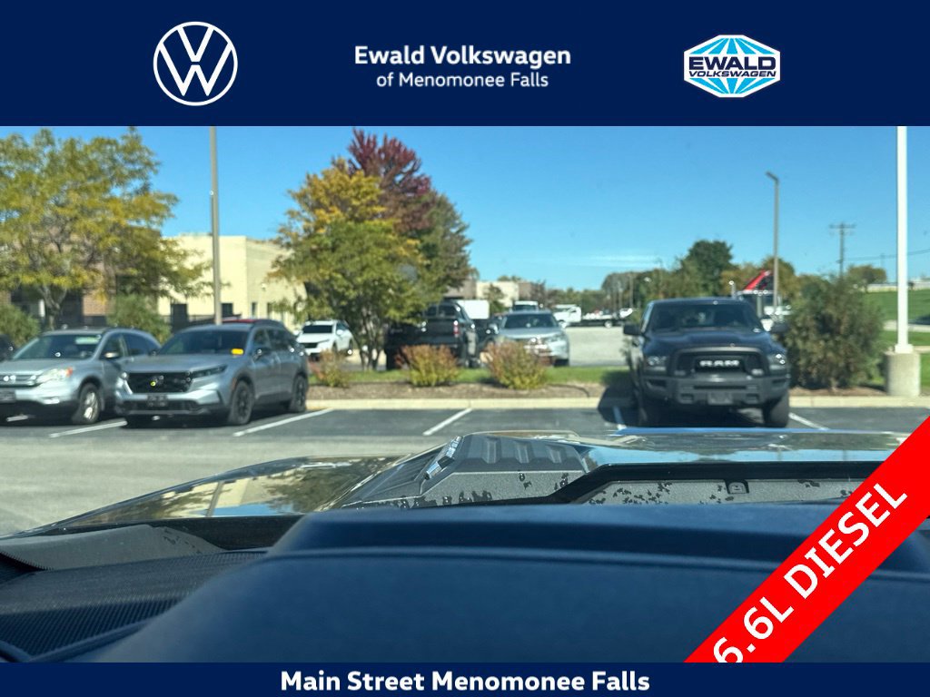 Used 2024 Chevrolet Silverado 3500 High Country w/ High Country Premium Package AWD/4WD image 25