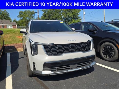 Certified 2025 Kia Sorento EX FWD image 1