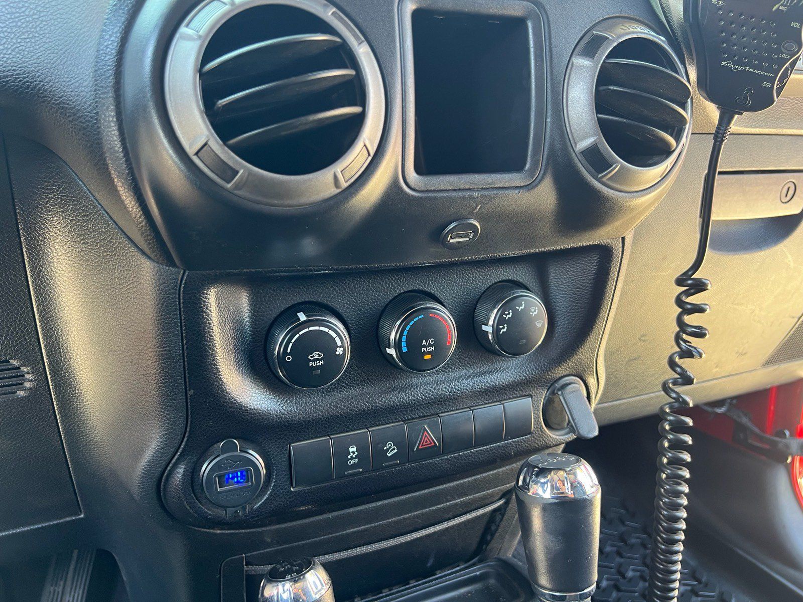 Used 2016 Jeep Wrangler Sport w/ Quick Order Package 24S AWD/4WD image 28
