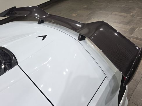 Used 2023 Chevrolet Corvette Z06 w/ Z07 Performance Package RWD image 25