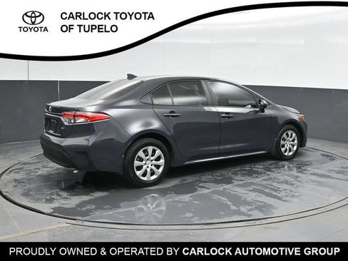 Used 2025 Toyota Corolla LE FWD image 3