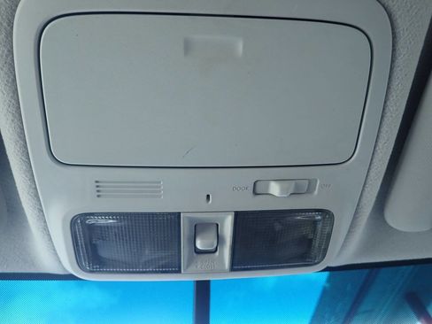 Used 2010 Subaru Forester 2.5X Limited image 6