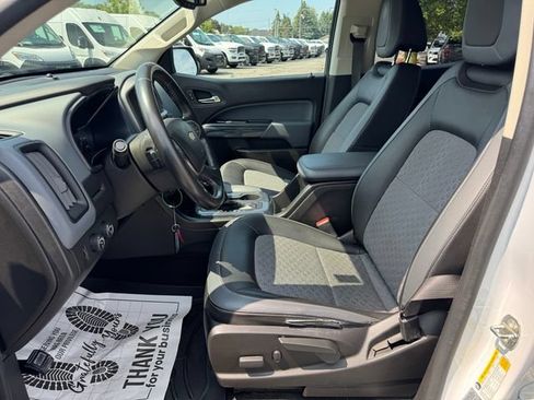 Used 2017 Chevrolet Colorado Z71 AWD/4WD image 21