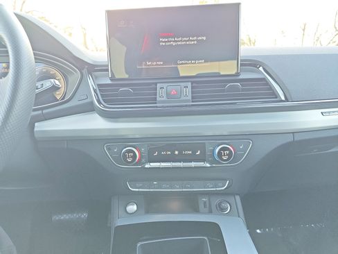 Certified 2023 Audi Q5 e Prestige image 18