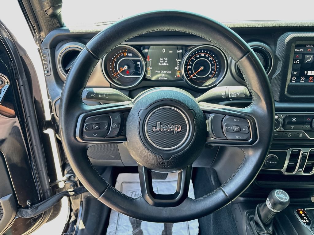 Used 2022 Jeep Gladiator Sport AWD/4WD image 12