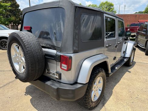 Used 2014 Jeep Wrangler Unlimited Sport AWD/4WD image 5