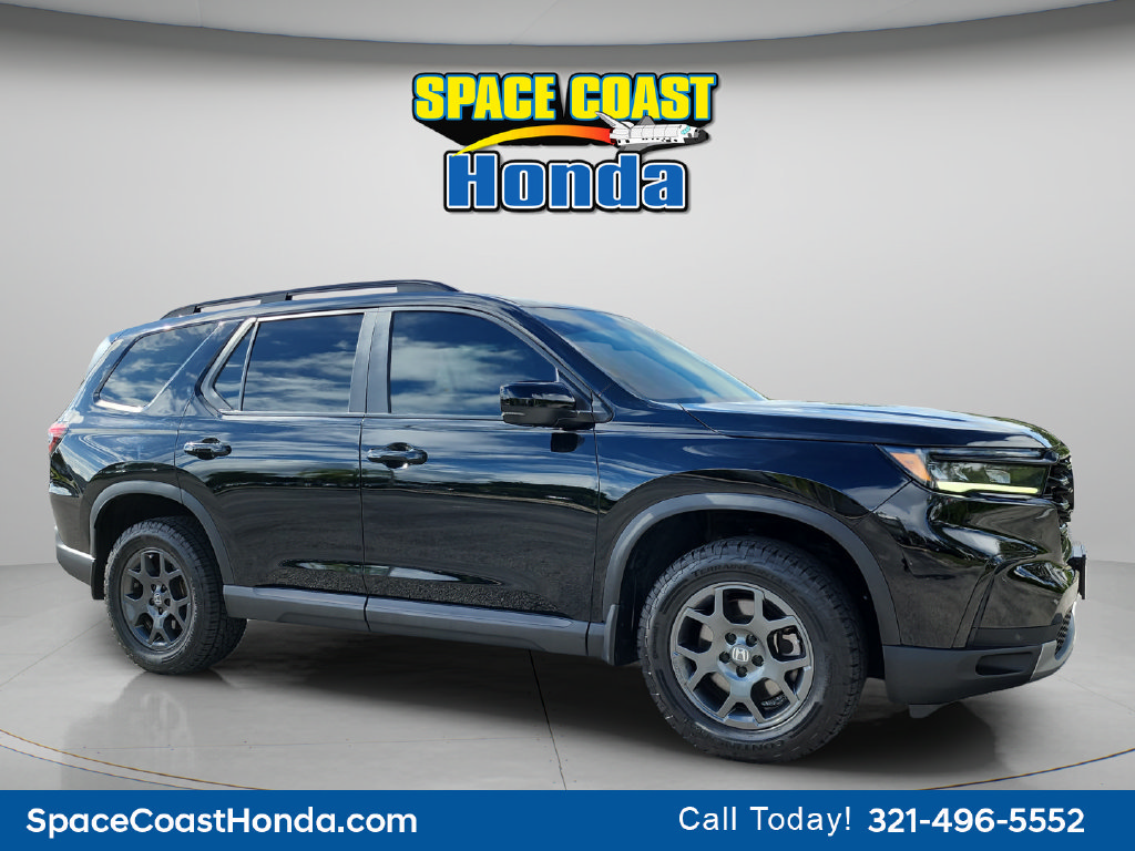 Certified 2025 Honda Pilot TrailSport image 12