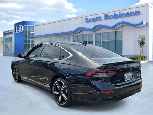 Used 2024 Honda Accord Sport image 3
