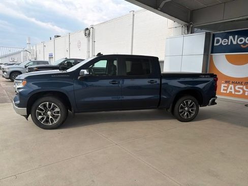 Used 2022 Chevrolet Silverado 1500 LT w/ Protection Package AWD/4WD image 2