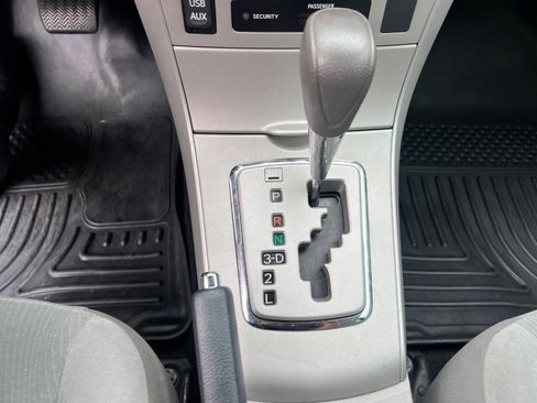 Used 2012 Toyota Corolla LE FWD image 13