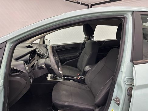 Used 2019 Ford Fiesta SE FWD image 9