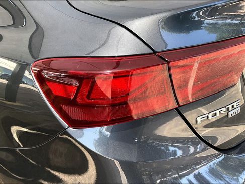 Used 2020 Kia Forte Sedan FWD image 28