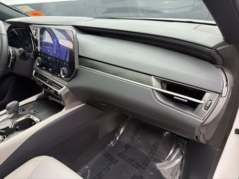 Used 2025 Lexus RX 350 Premium image 26
