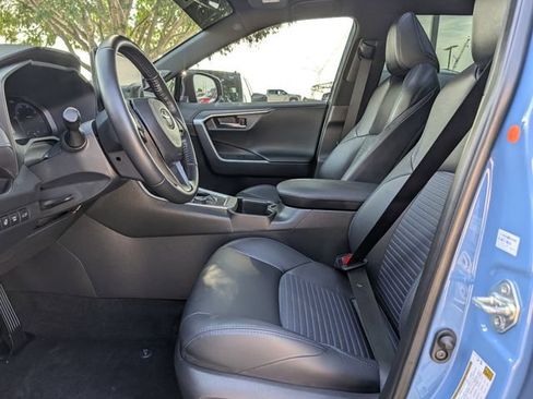Used 2025 Toyota RAV4 XSE w/ Advanced Technology Package AWD/4WD image 65