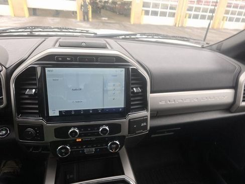 Used 2022 Ford F350 Lariat w/ Lariat Ultimate Package image 10