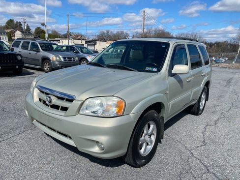 Used 2005 MAZDA Tribute s w/ Package 3 image 1