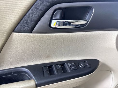 Used 2014 Honda Accord LX image 16