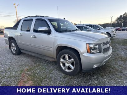 Used 2011 Chevrolet Avalanche LTZ